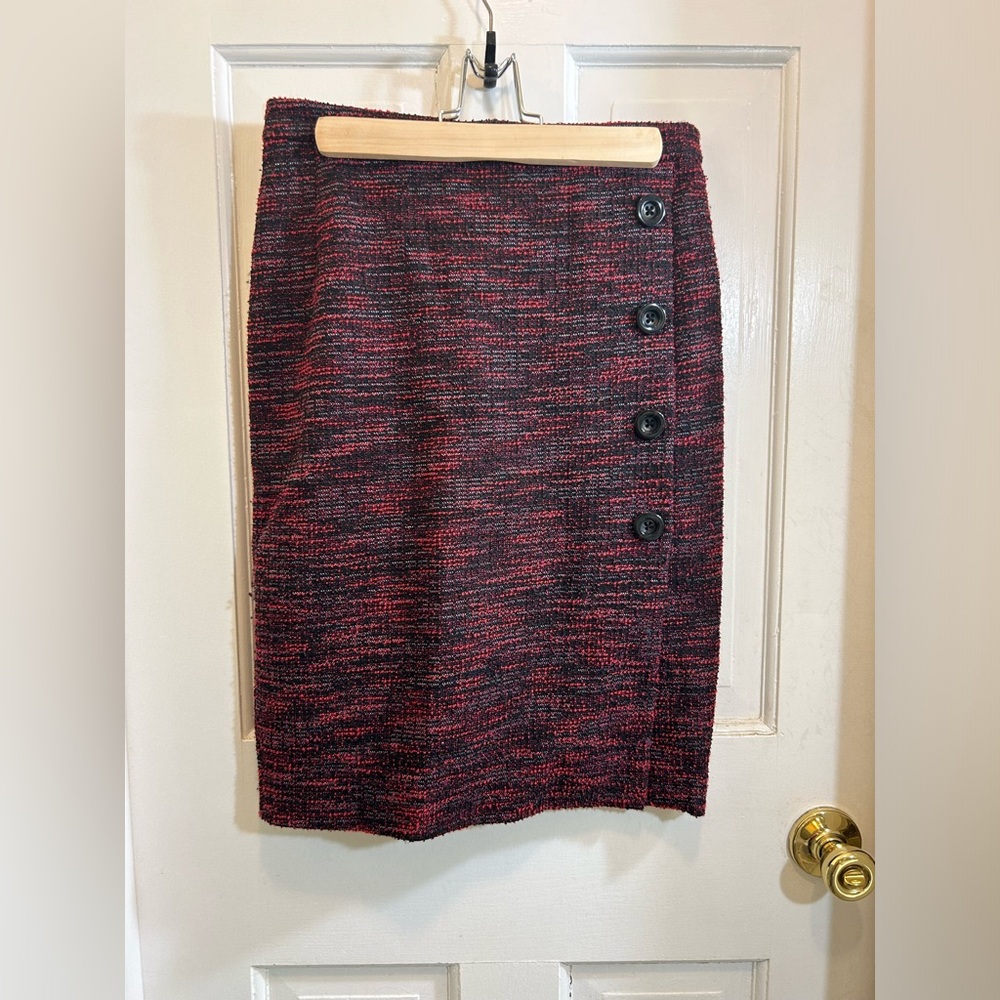 Ann Taylor Black and Red Knee-Length Pencil Skirt